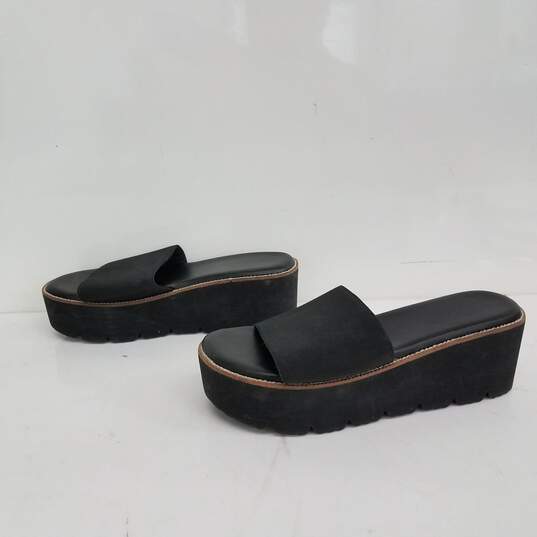 Dirty Laundry Pivot Stretch Slide Sandals Size 9 image number 2