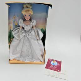 Disney Cinderella Princess Porcelain Collector Doll 16 Inch Keepsake