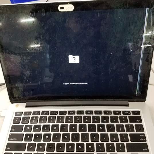 2015 MacBook Pro 13in Laptop Intel i5-5257U CPU 8GB RAM 128GB image number 8