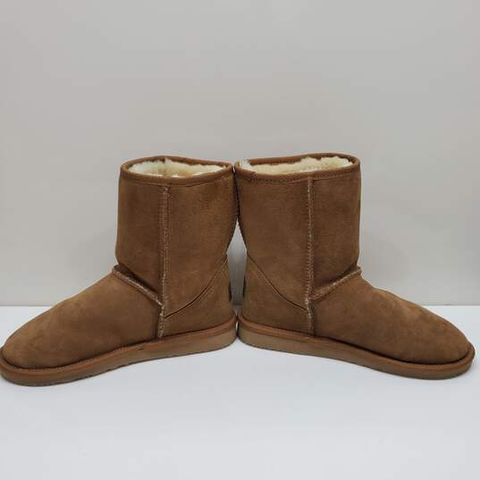 Women UGG Classic Short II Boots Suede Size 9 image number 3