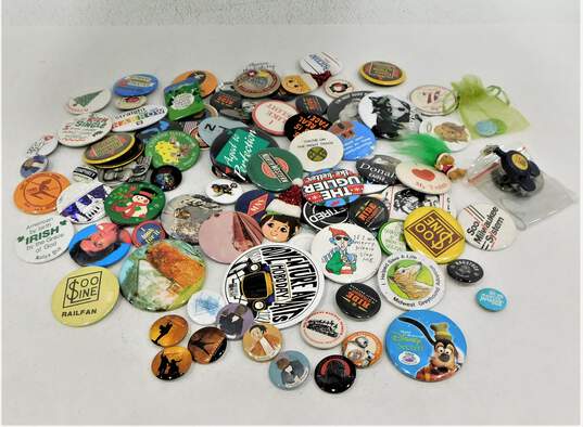 Assorted Button Pin