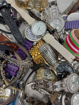Bulk Lot of Assorted Watches - 7.30lbs. alternative image