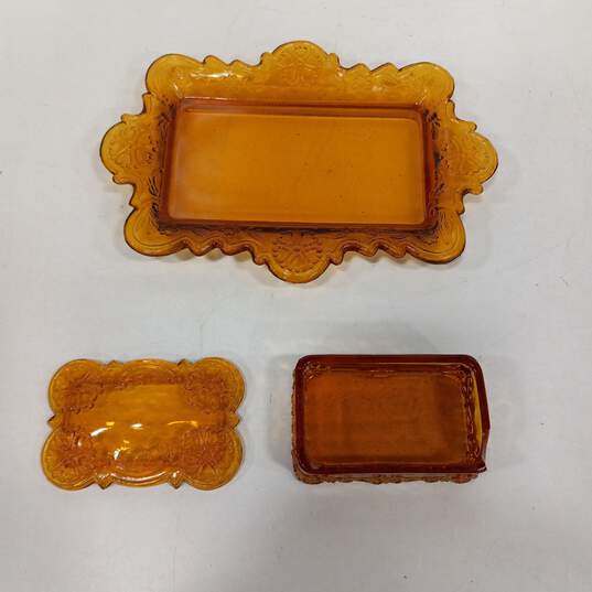 Bundle of 7 Assorted Amber Glass Serving Pieces image number 7
