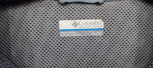 Columbia Men's Blue Gingham Button-Up Size XL image number 2