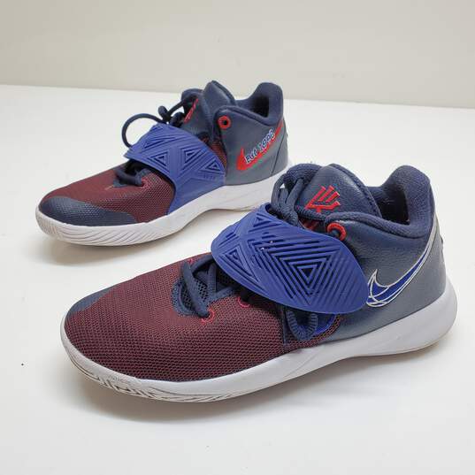 Nike Kyrie Flytrap III Preschool Boy's Basketball Shoes Size 5Y image number 3