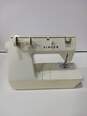 Singer Creative Touch Fashion 1030 Sewing Machine in case image number 4