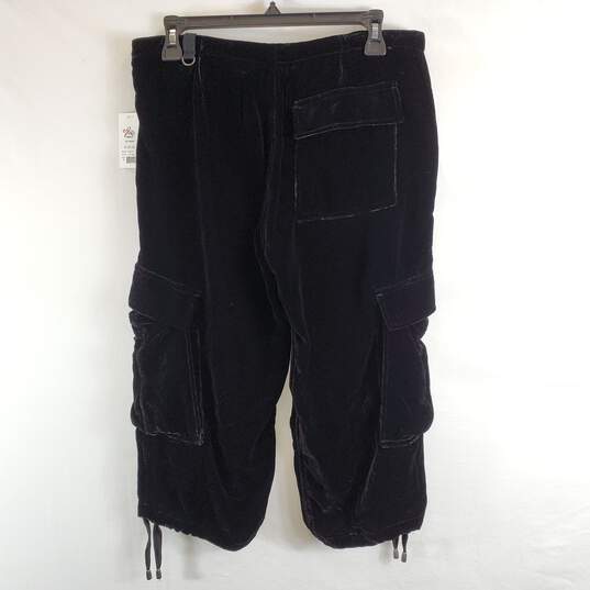 Joie Women Black Capri Cargo Pants Sz 6 NWT image number 2