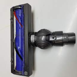 Dyson V7 Motorhead Cordless Hand Vacuum w/ Battery alternative image