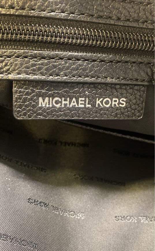 Michael Kors Pebble Leather Chain Shoulder Bag Black image number 5