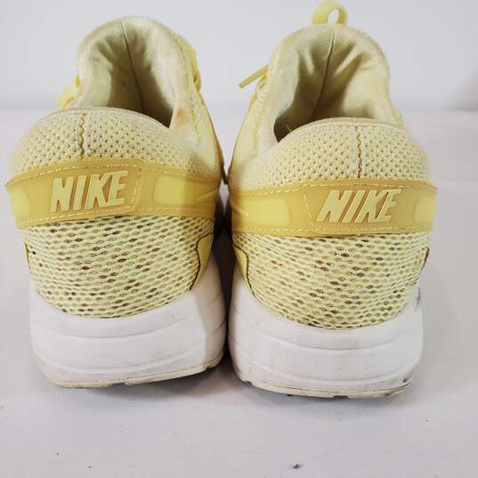 Nike Women Yellow Shoes US 7 image number 6