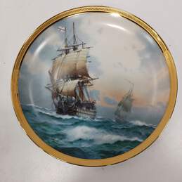 Pair of The Great Ships of the Golden Age of Sail Plates alternative image