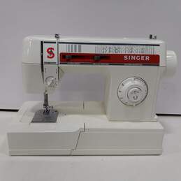 Singer M3220 Sewing Machine alternative image