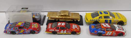 Lot of 6 Mixed Scale Nascar Model Cars image number 5