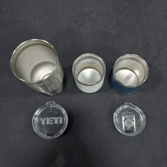 3PC Yeti Assorted Sized Travel Water Bottles Bundle image number 3
