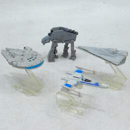 Lot of 4 Star wars Miniatures With Stands