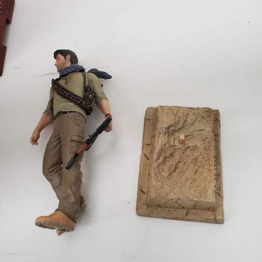 Sony Uncharted 3 Drake's Deception Collector Box, Disc & Figure - Incomplete image number 2
