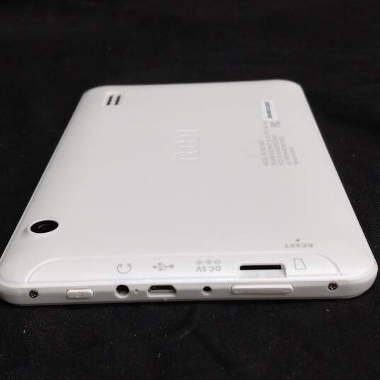 White RCA Tablet image number 3