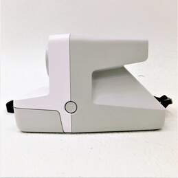 Polaroid Now White i-Type Instant Film Camera alternative image