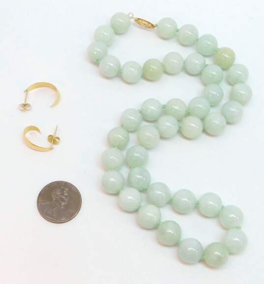 14K Gold Clasp Jade Ball Beaded Necklace & Curved Drop Post Earrings 71.8g image number 9