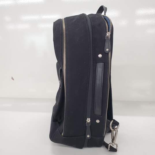 Wool and Oak Black 6-in-1 Duffle Sport Water Resistant Backpack image number 6