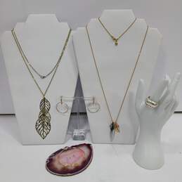 Assorted Gold & Silver Toned Fashion Jewelry Lot of 5