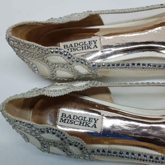 Badgley Mischka Gigi Pointed Toe Silver Flats Size 12 image number 4