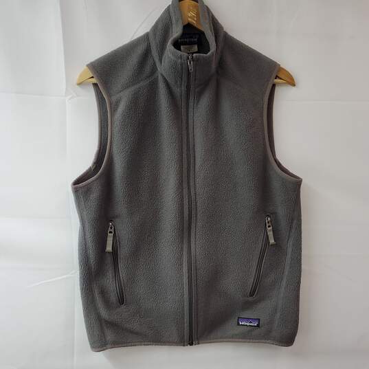 Patagonia Synchilla Gray Full Zip Fleece Vest Men's SM image number 1