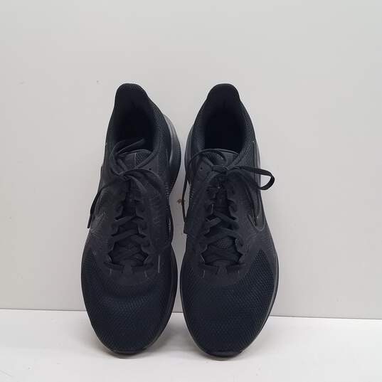 Nike Downshifter 11 Extra Wide Black Smoke Grey Athletic Shoes Men's Size 10 image number 6