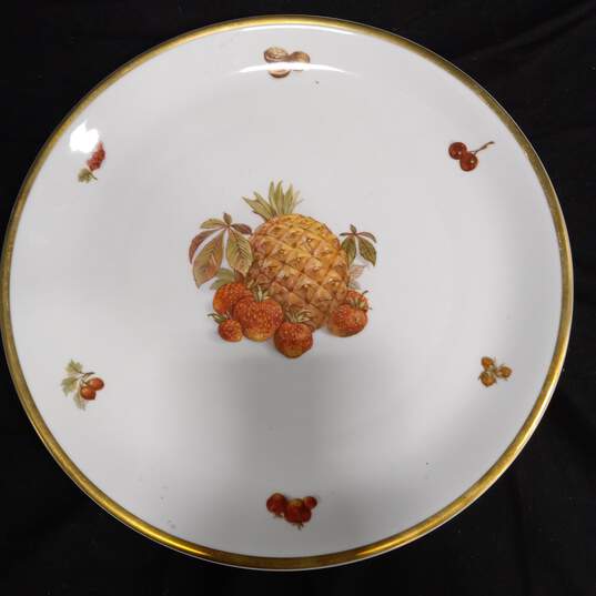 E&R Golden Crown 12.5” Round Harvest Serving Platter image number 5