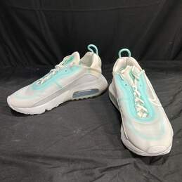 Nike Air Max Lace Up Athletic Sneakers Size 9
