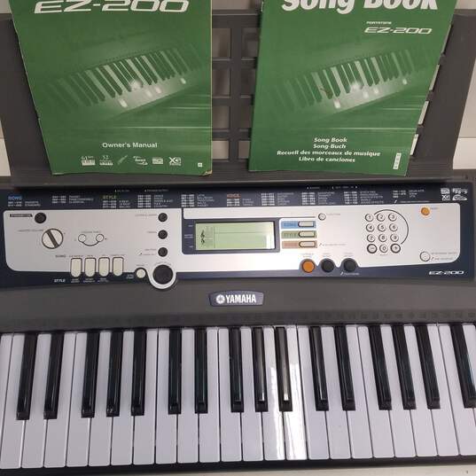 Yamaha EZ-200 Keyboard image number 2
