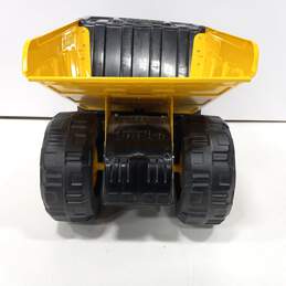 Tonka Yellow Metallic Dump Truck 2012 alternative image