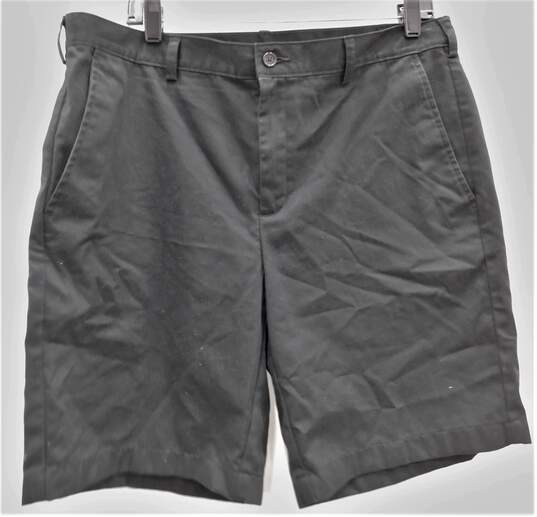 Men's Jos A Bank Travelers Tailored Fit Shorts Black Size 35 image number 1