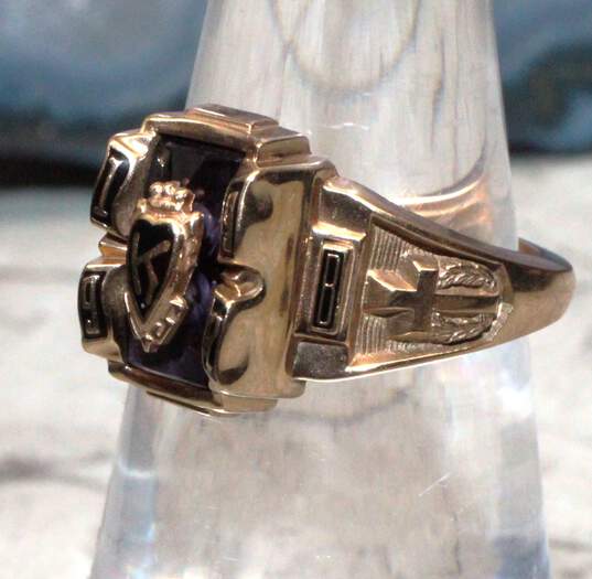 10K Yellow Gold Class Ring W/ Amethyst image number 3