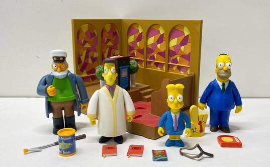 The Simpsons Playmates First Church of Springfield with 4 Action Figures image number 1