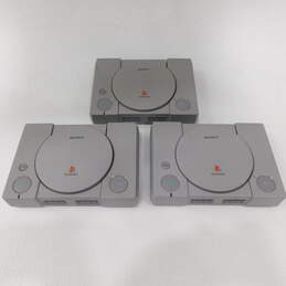 3 Sony Playstation PS1 consoles for parts and repairs