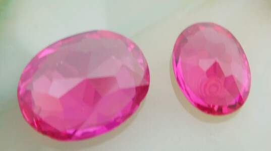 Loose Oval Cut Lab Created Ruby Gemstones 3.7g image number 1
