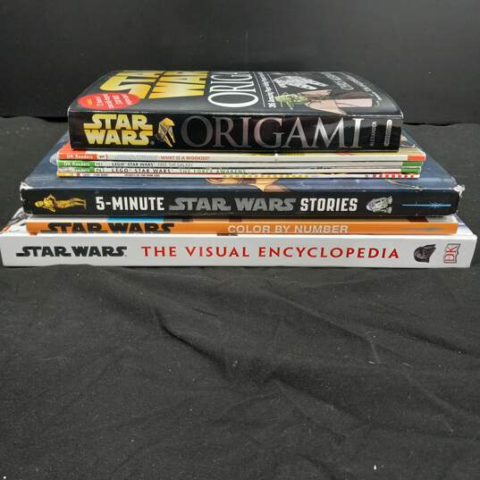 8pc Bundle of Assorted Youth Star Wars Books image number 1