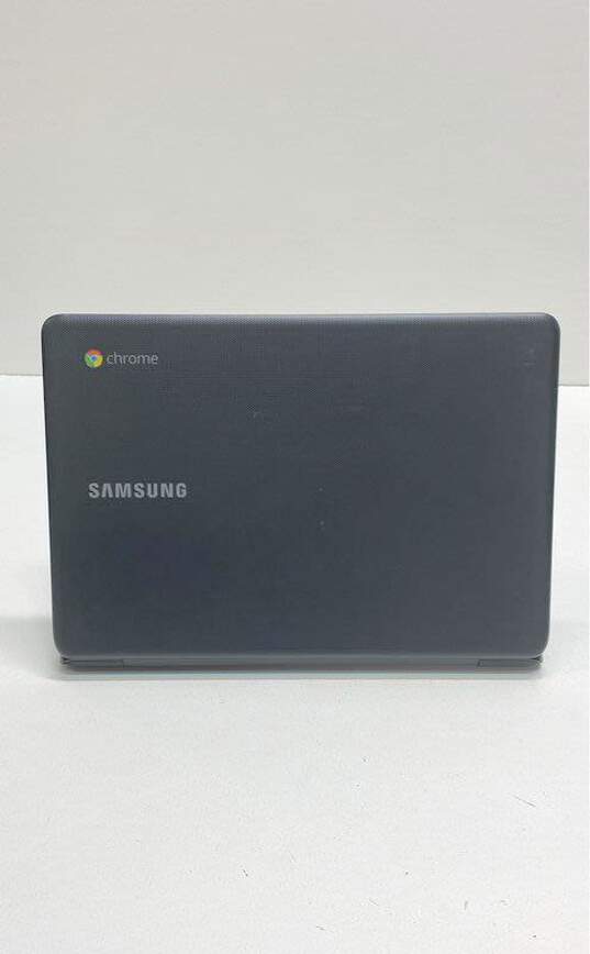 Samsung XE5000C13 Chromebook 3 11.6" Intel Celeron Chrome OS image number 4