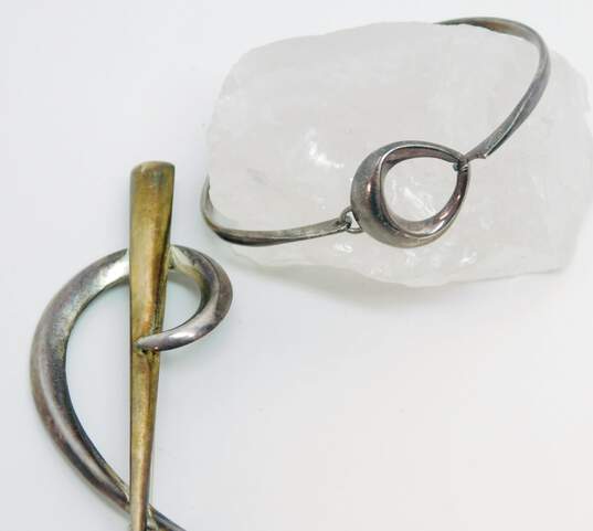 Sterling Silver Modernist Hook On Bangle Bracelet & Statement Brooch 22.7g image number 1