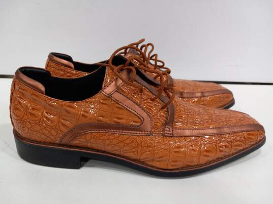 Hugo Vitelli Men's Brown Leather Dress Shoes Size 10.5M image number 2