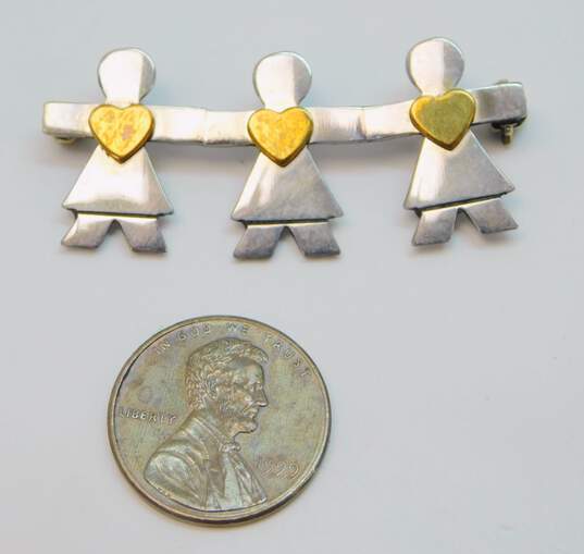 Naldo 925 & Brass Accented Hearts Figural Girls Holding Hands Brooch 6.6g image number 3