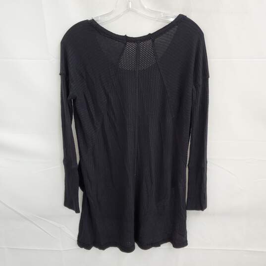 Free People Black Lightweight Pullover Top Size XS image number 2