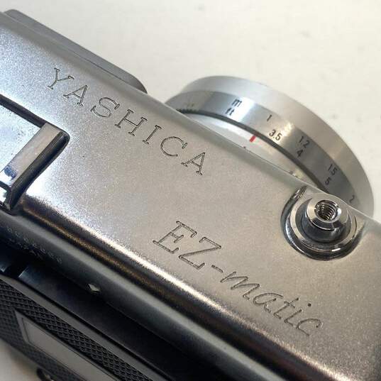 Vintage Yashica EZ-Matic 35mm Viewfinder Camera-FOR PARTS OR REPAIR image number 2