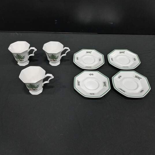 7pc Set of Nikko Christmastime Teacups and Saucers image number 2