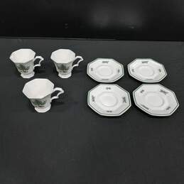 7pc Set of Nikko Christmastime Teacups and Saucers alternative image