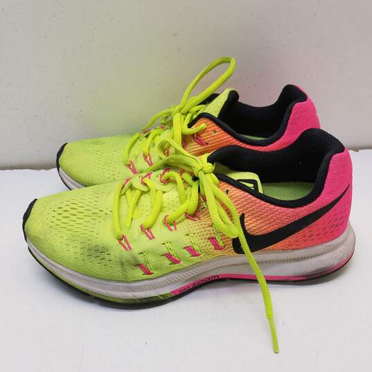 Nike Air Zoom Pegasus 33 OC Black/Olympic Volt/Pink Women Athletic US 6.5 image number 4