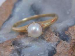 10K Gold White Pearl Solitaire Ring 2.0g