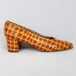 Bandolino Embossed Pumps  Women's  Heels   Size 5.5  Color Pumpkin
