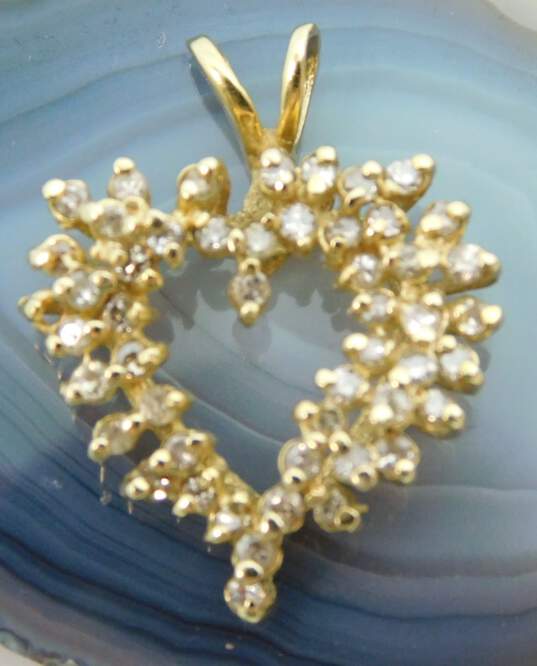 14K Yellow Gold 0.98 CTTW Diamond Cluster Heart Pendant- For Repair 4.8g image number 1
